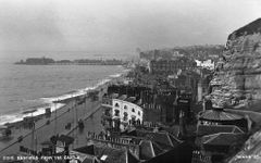 The-seafront-on-a-wet-day.-1925.